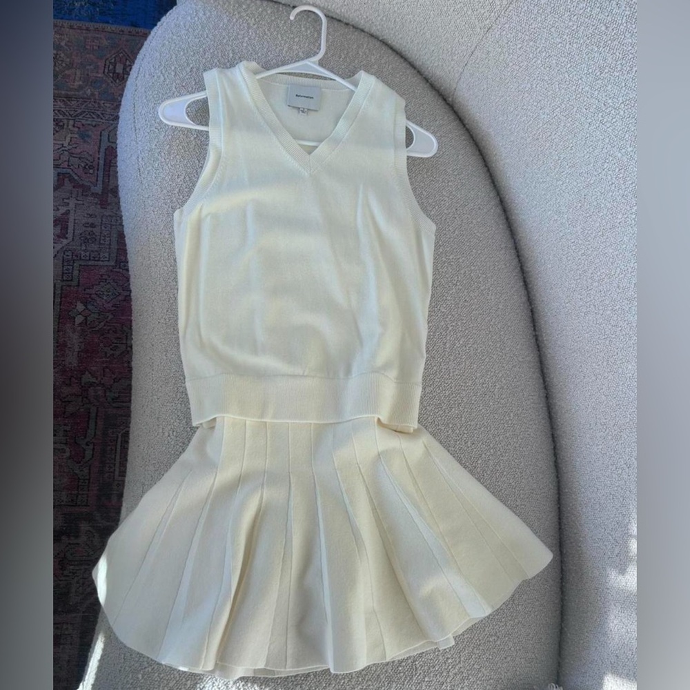 NWOT Reformation Blair Cotton Sweater Dress in Fior di Latte, Size S - Picture 2 of 3